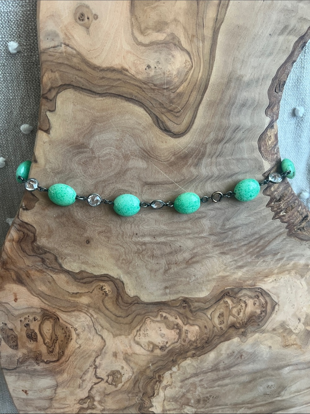 Vintage 1960s Aventurine and Rhinestone choker necklace. Vibrant Hue